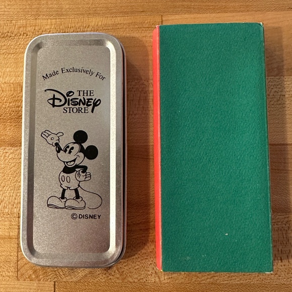 VTG Disney Mickey Mouse Nutcracker watch NEW IN BOX, Never worn or used UNISEX - Picture 3 of 6